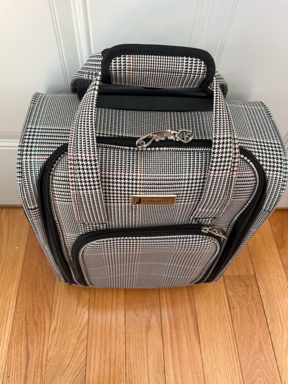 London Fog Black & White Plaid Rolling Travel Bag - Picture 2 of 13